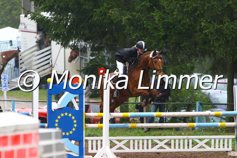 005L4251_Lady_Spring A_R-IQ Cup.JPG